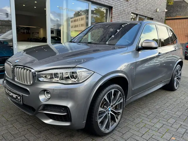 BMW X5 M d HUD SOFT SitzLuft AHK adapt.LED CAM 21"