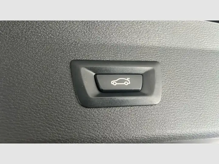 BMW X1 2021, foto 17