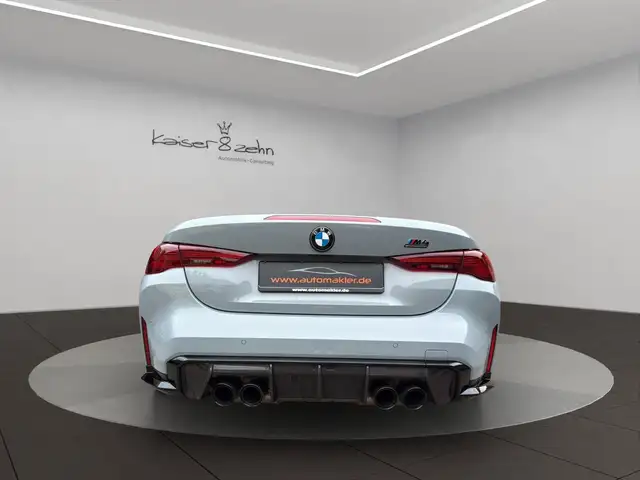 BMW M4 view 7
