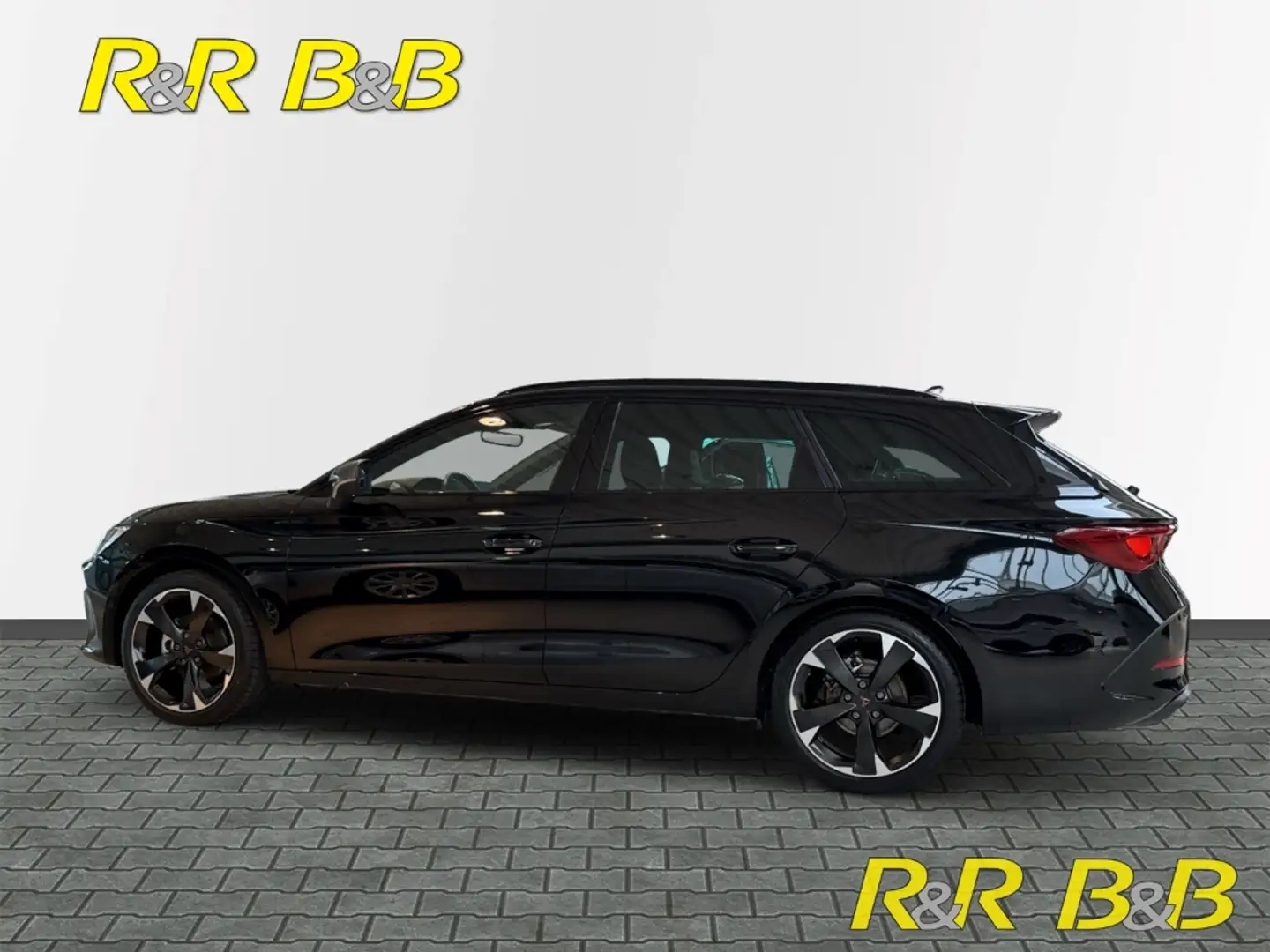 CUPRA Leon Sportstourer 1.5 eTSI AT NAVI+CARPLAY+DAB+KAMERA+A Czarny - 2