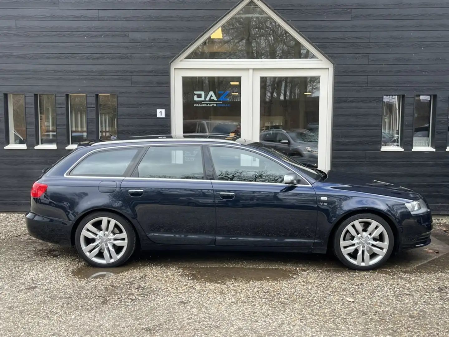Audi A6 Avant 5.2 FSI S6 Pro Line Aut/Ecc/Leer/Navi/Youngt Blauw - 2