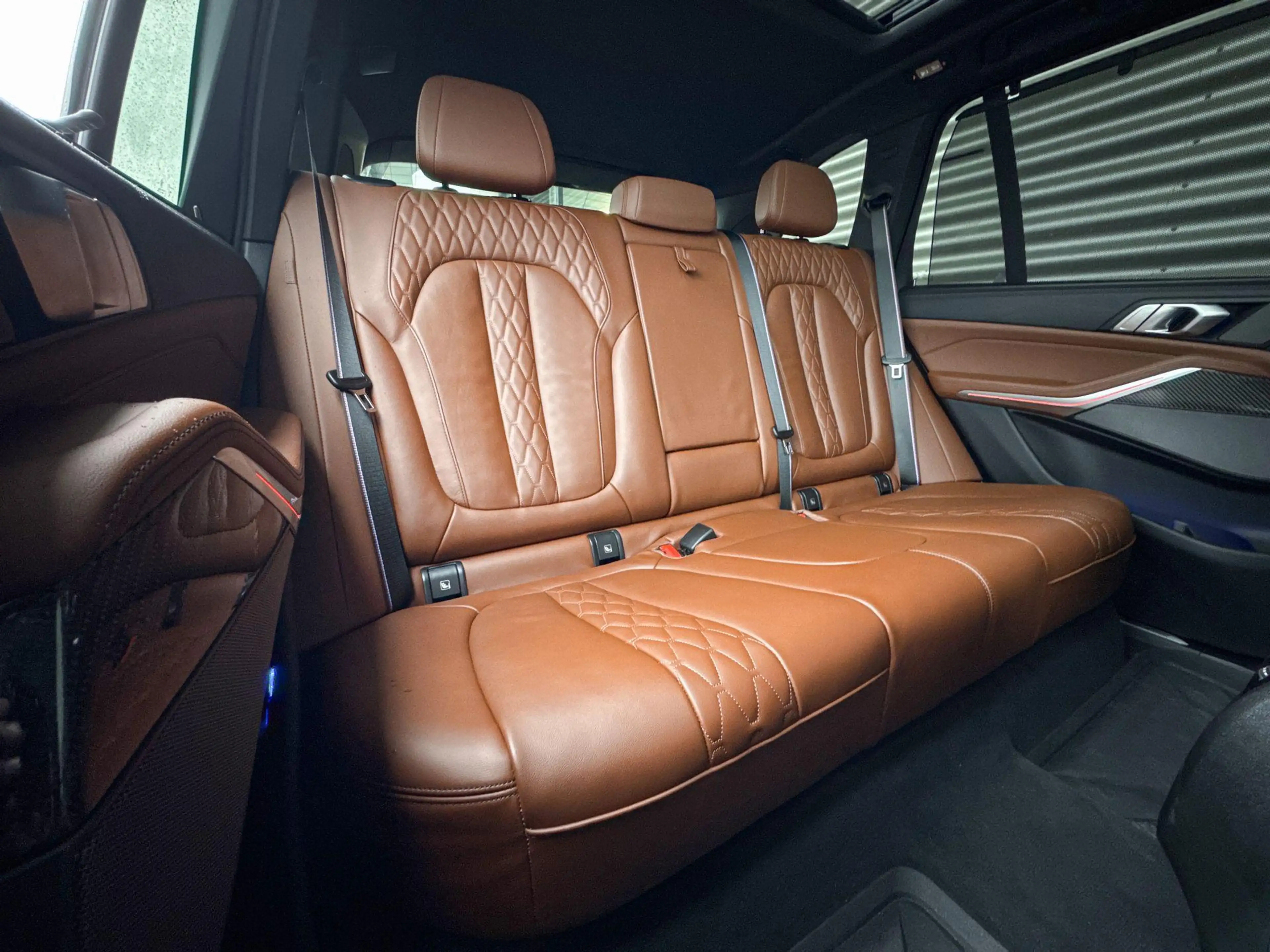 BMW X5 xDrive50e — photo 8