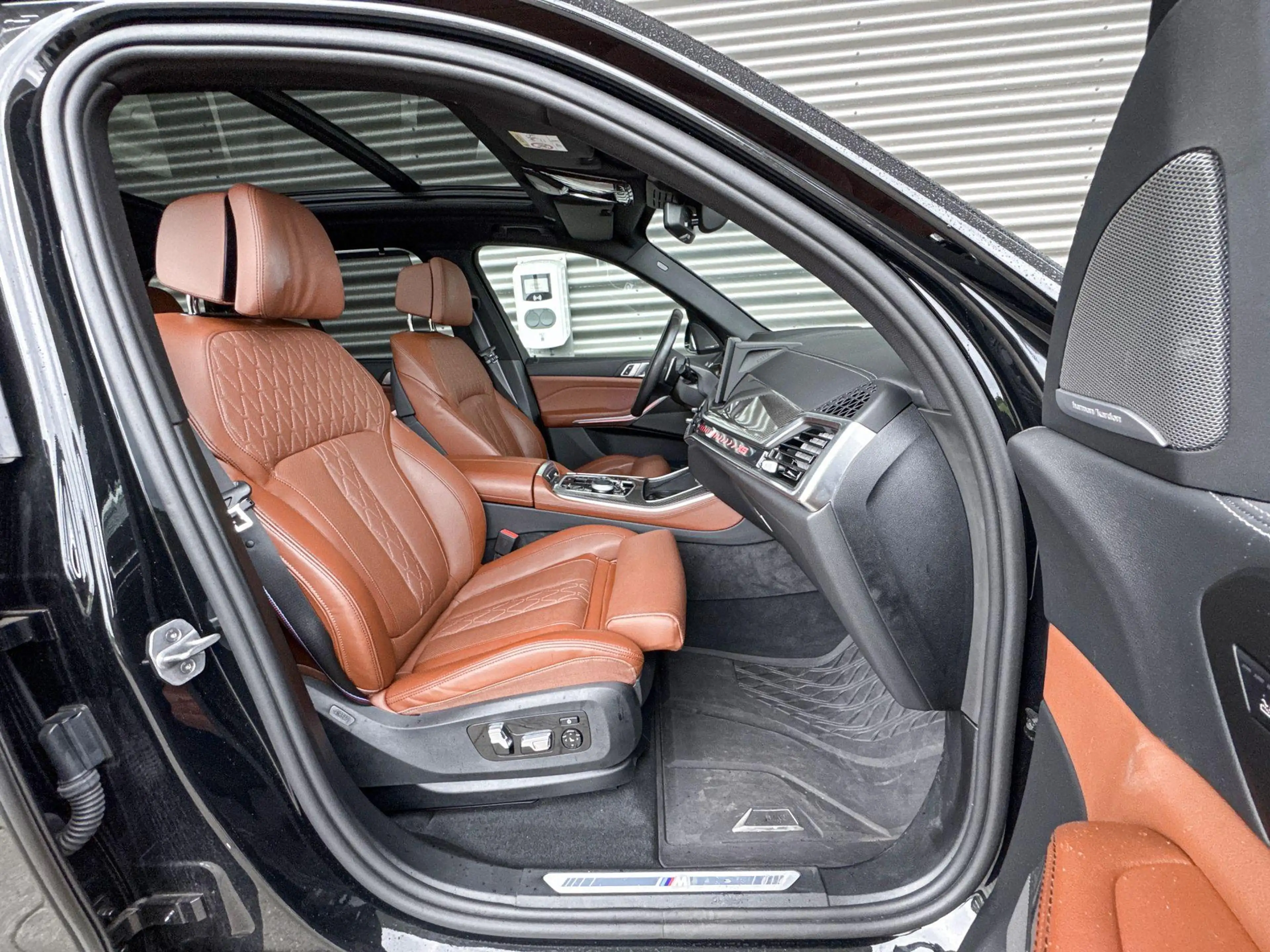BMW X5 xDrive50e — photo 6