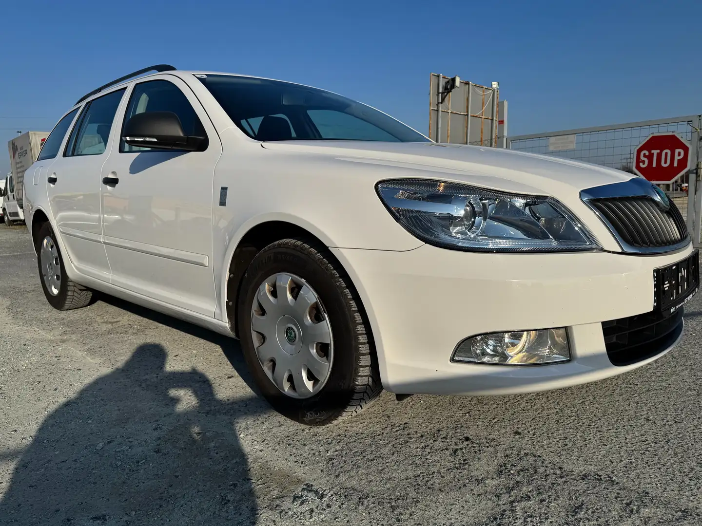 Skoda Octavia Combi 1,2 TSI 6-Gang KLIMA Euro5 AHK. Weiß - 2