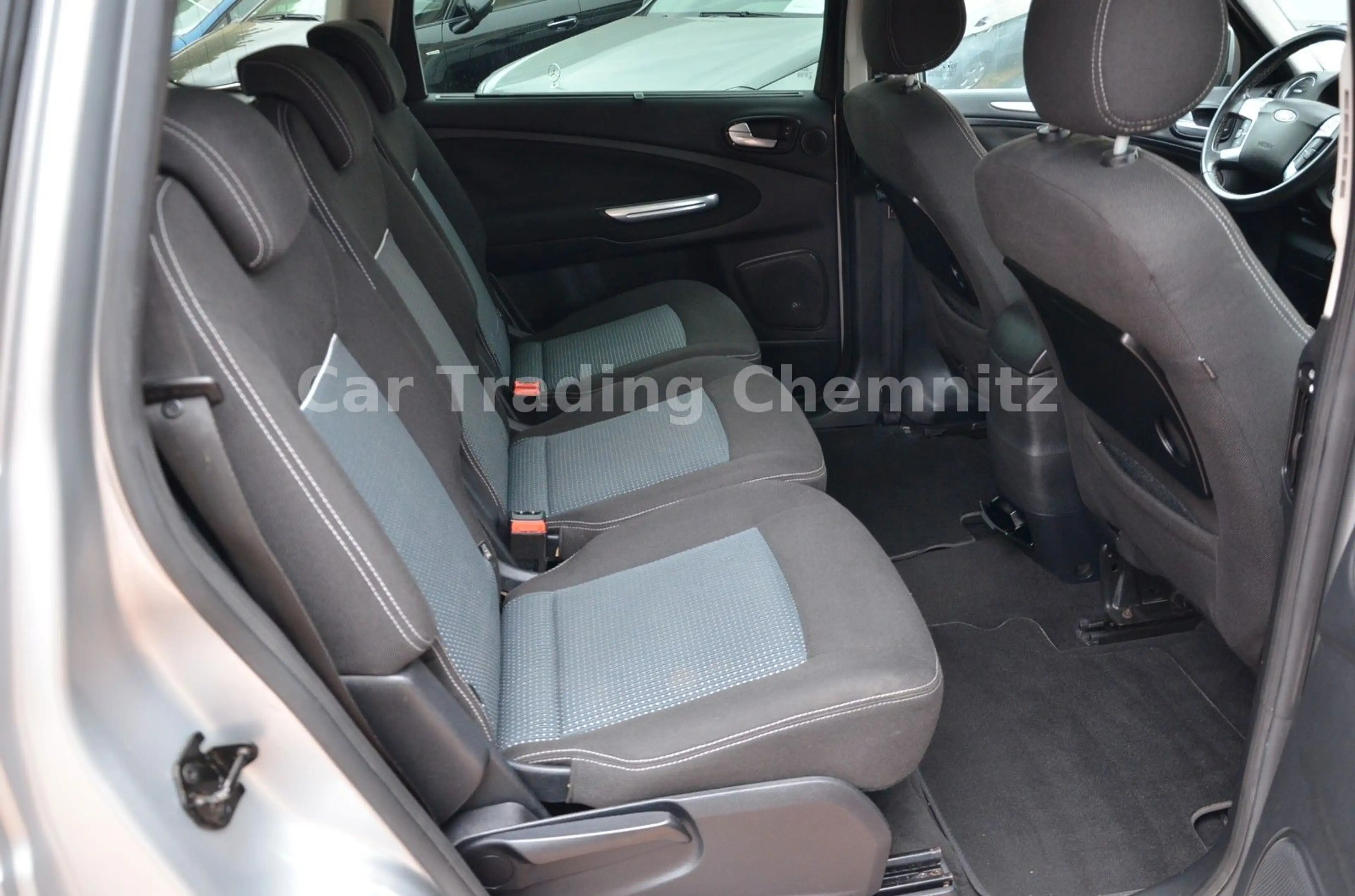 Ford S-Max S-MAX 2.0 Trend Klimaautomatik Sitzheizung — photo 13