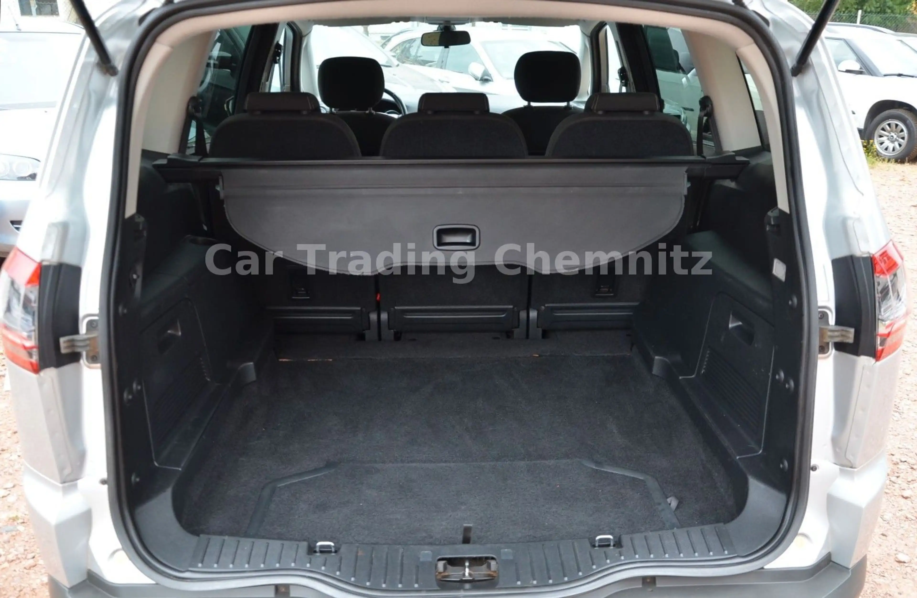 Ford S-Max S-MAX 2.0 Trend Klimaautomatik Sitzheizung — photo 14