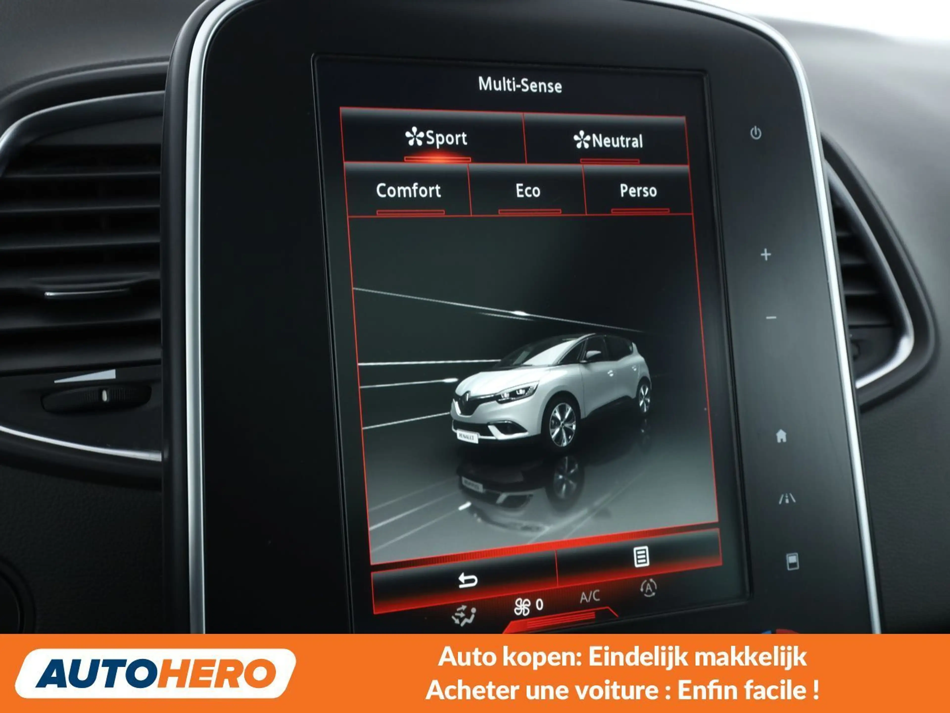 Renault Scenic 1.5 dCi Energy Mild-Hybrid Intens — photo 12