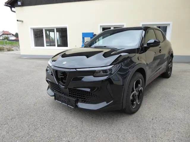 Alfa Romeo Junior Junior Ibrida Speciale 1.2 MHEV e-DCT6 Speciale
