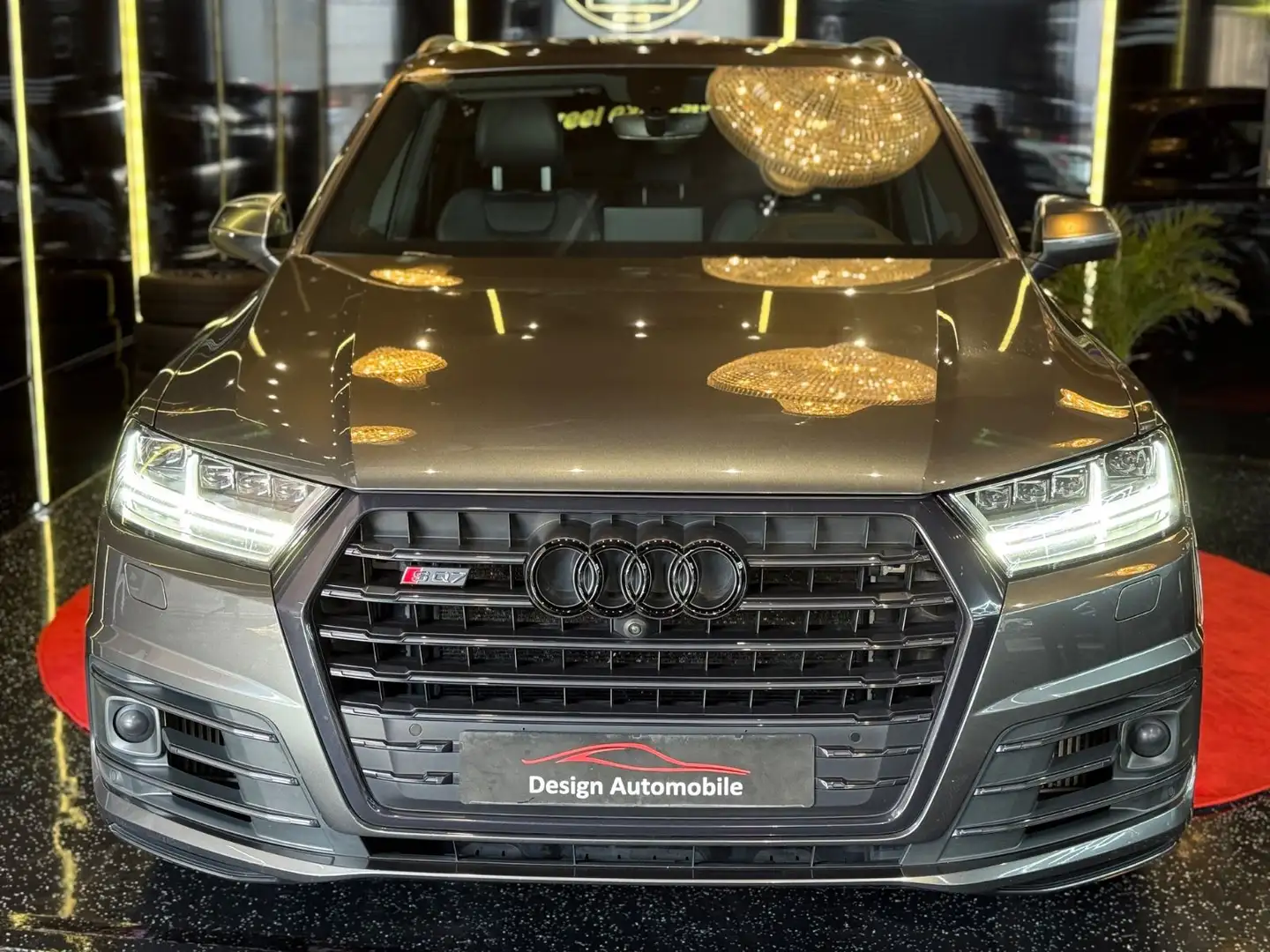 Audi SQ7 4.0 TDI quattro* 7-SITZER/LIFT/STNDHZNG/22Z Grau - 2