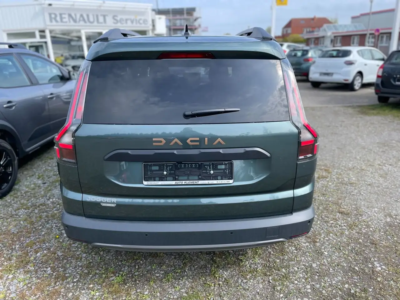 Dacia Jogger Extreme Hybrid 155 Automatik, 360° Kamera, Lenkrad 8