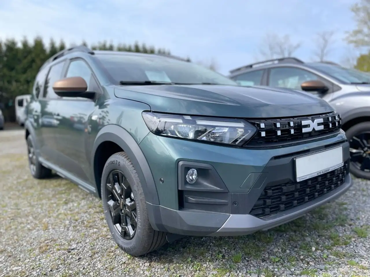 Dacia Jogger Extreme Hybrid 155 Automatik, 360° Kamera, Lenkrad 4
