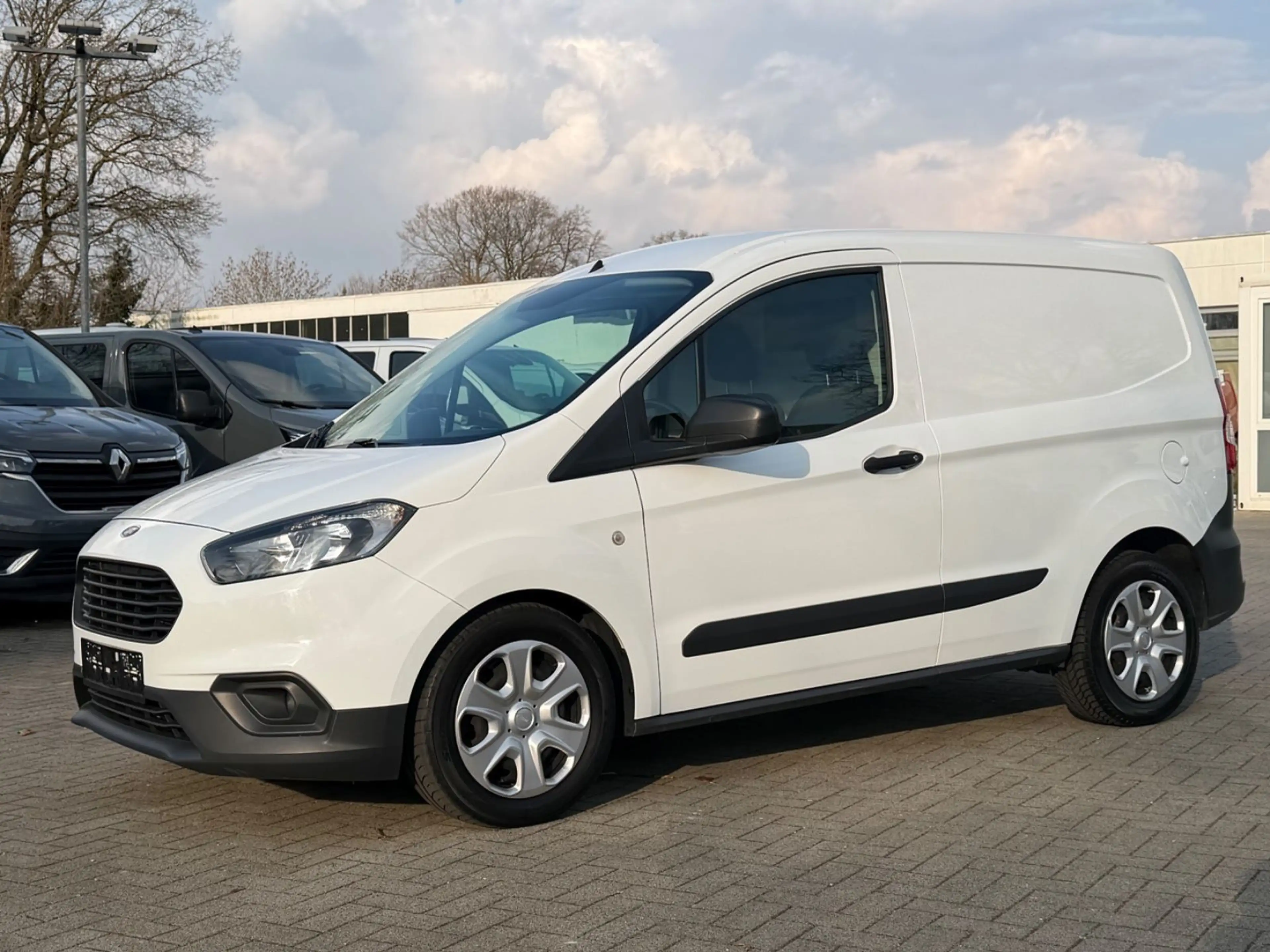 Ford Transit Courier TRANSIT COURIER TREND KLIMA/SERVICE+TÜV NEU !!
