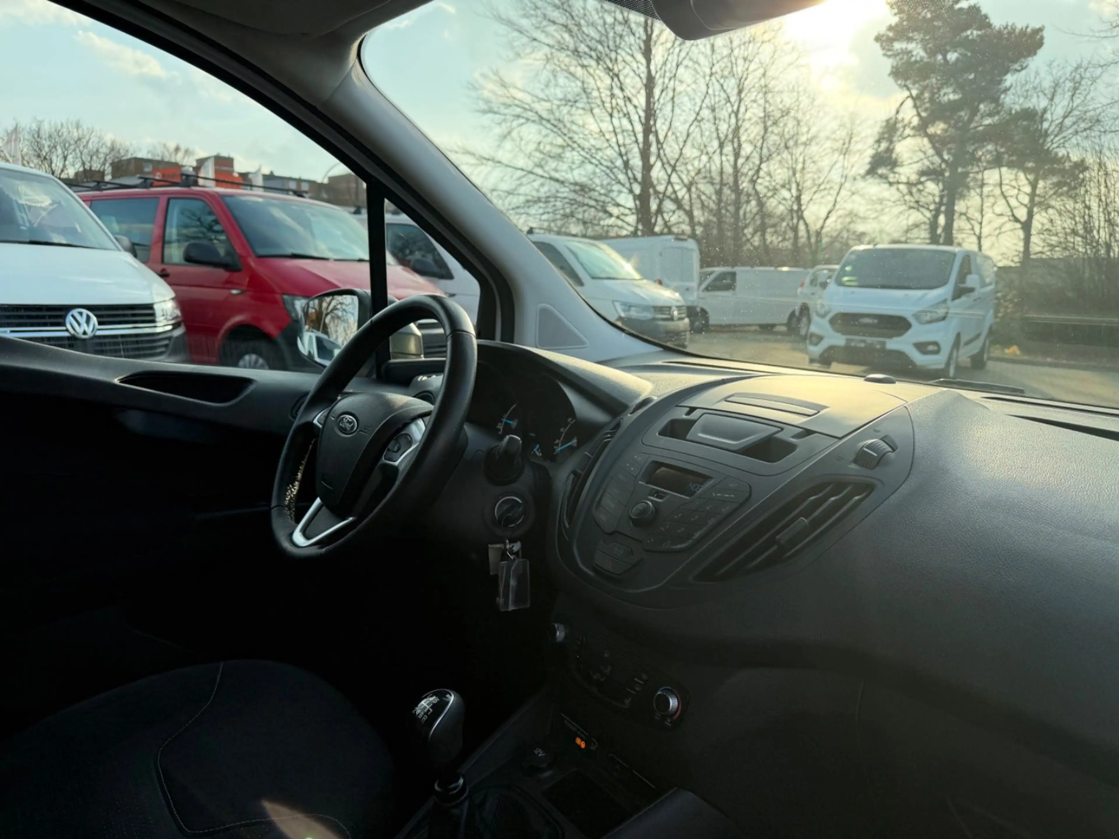 Ford Transit Courier TRANSIT COURIER TREND KLIMA/SERVICE+TÜV NEU !! — photo 10