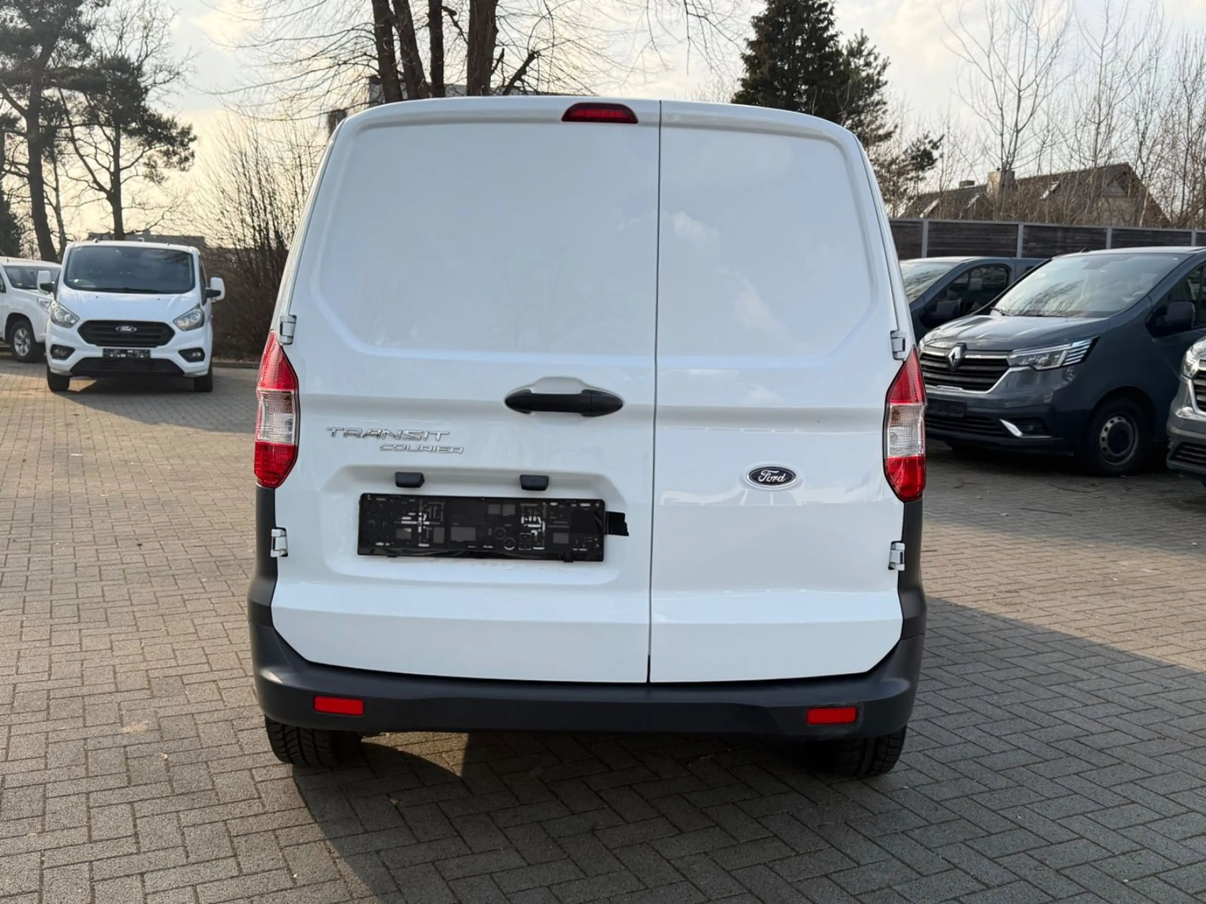 Ford Transit Courier TRANSIT COURIER TREND KLIMA/SERVICE+TÜV NEU !! — photo 6