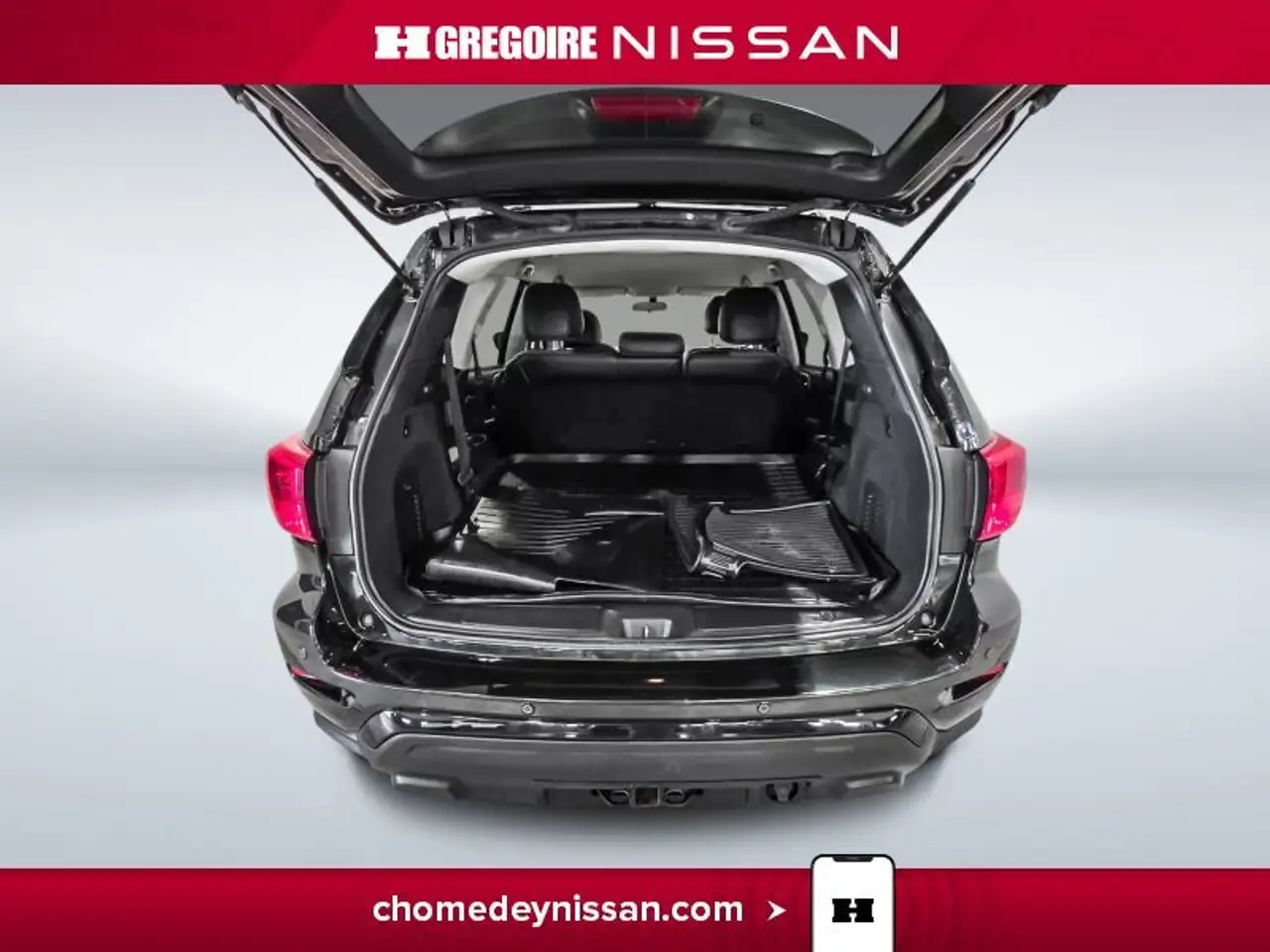 Nissan Pathfinder снимка Nissan Pathfinder