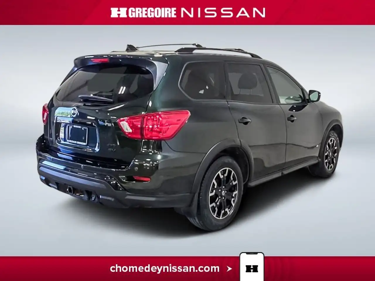 Nissan Pathfinder снимка Nissan Pathfinder