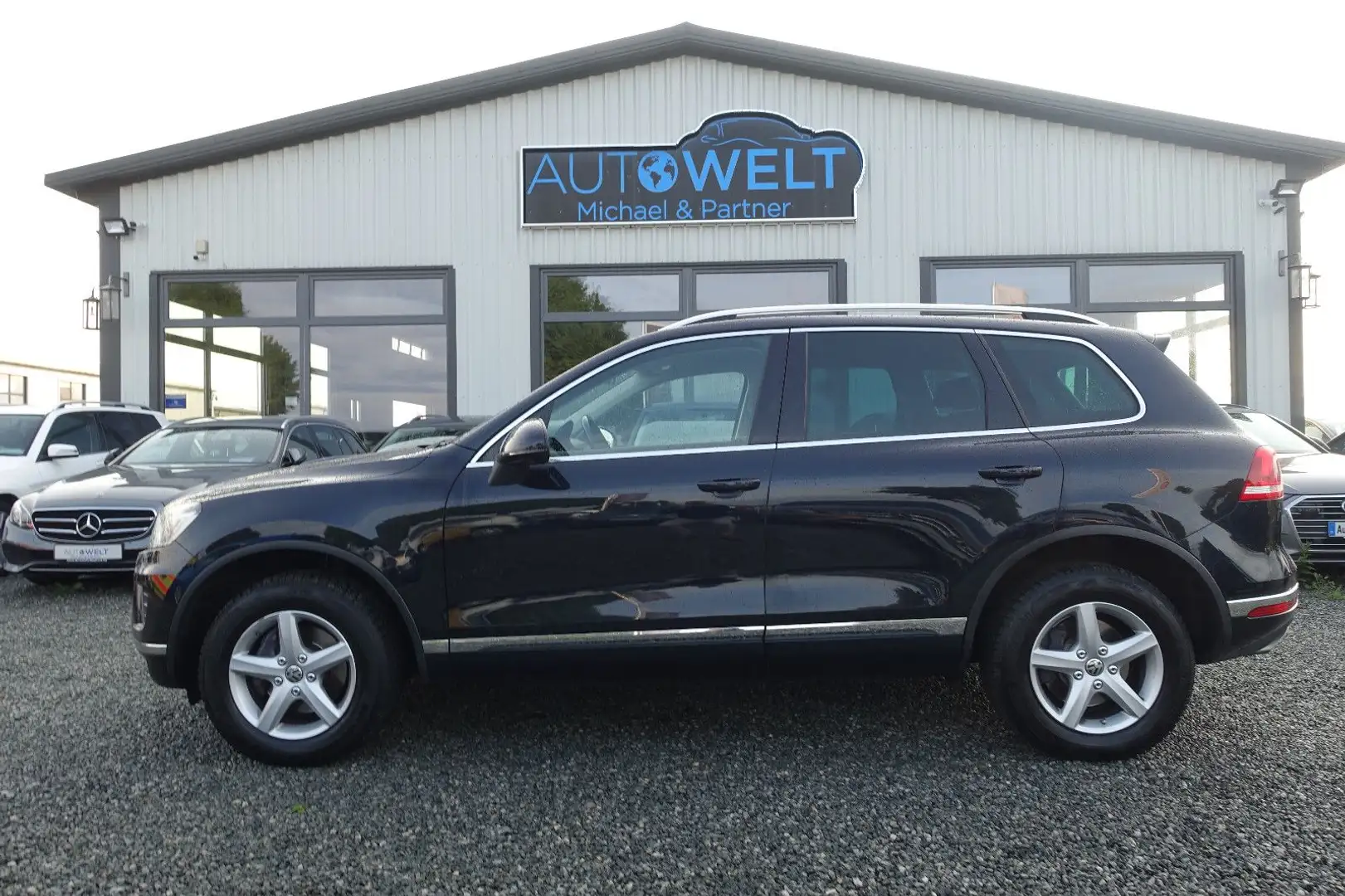 Volkswagen Touareg 3.0 TDI Aut. KLIMA LEDER XEN LED DAB AHK Blau - 1