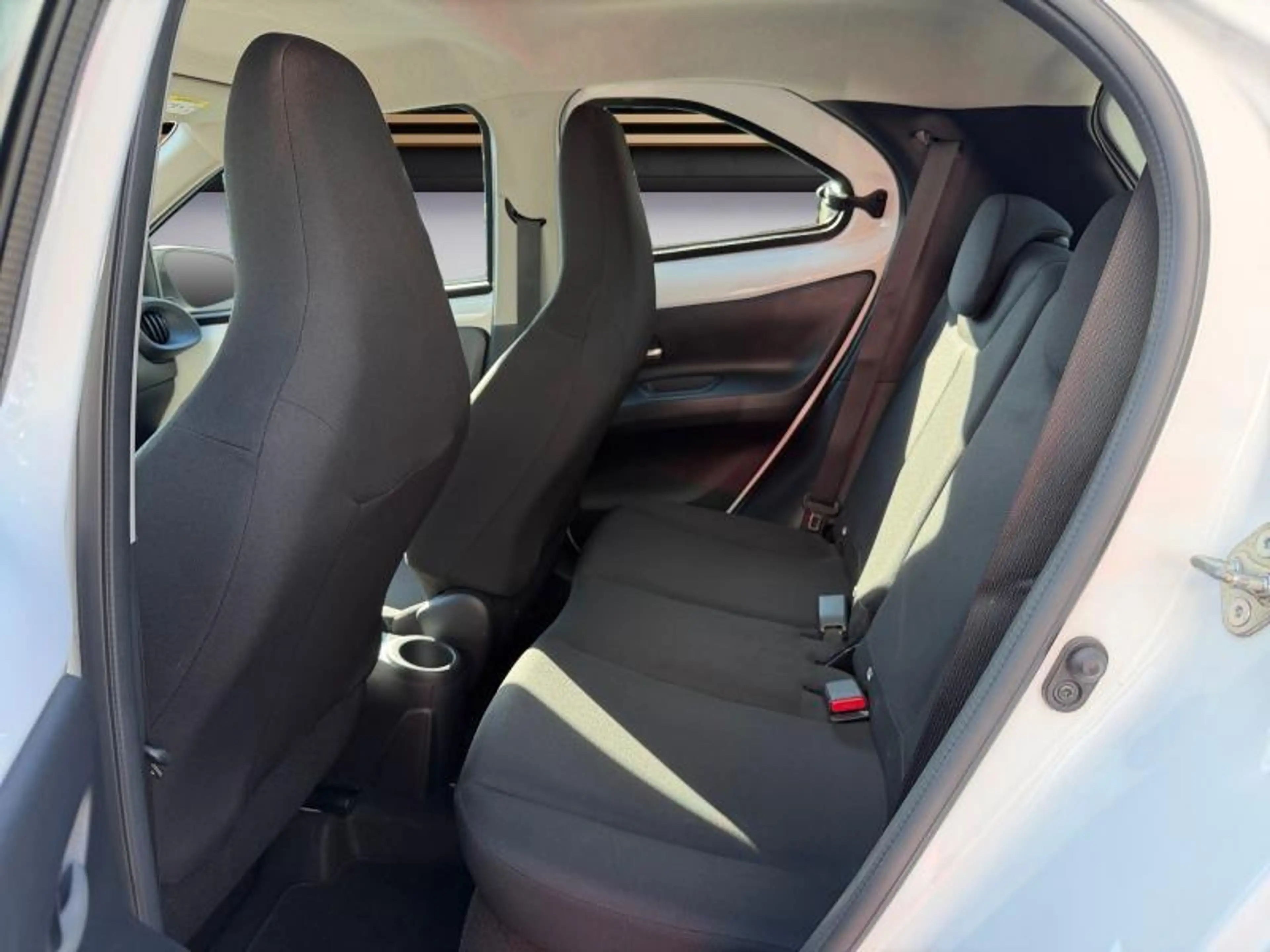 Toyota Aygo X Play — photo 12