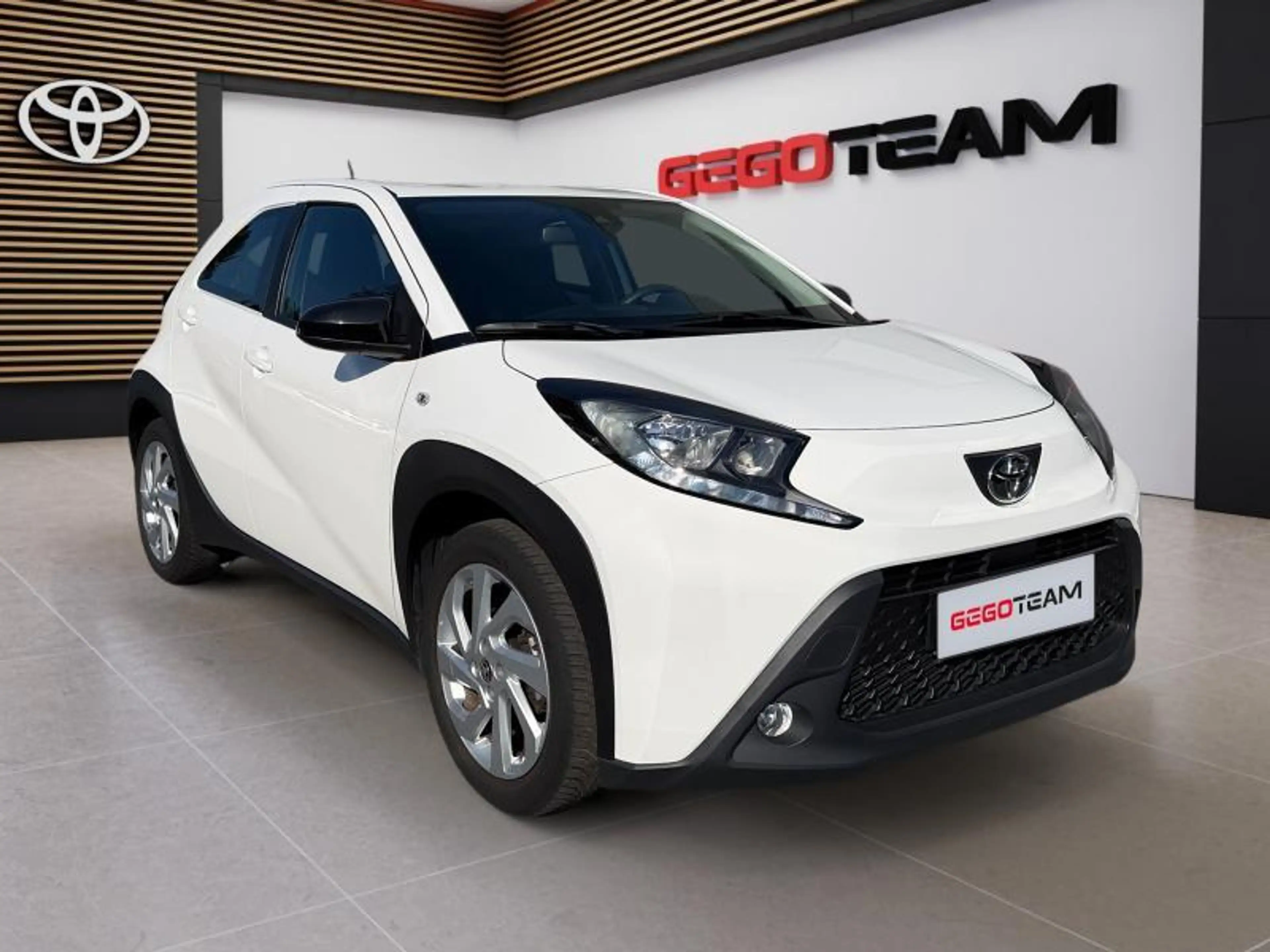 Toyota Aygo X Play — photo 8
