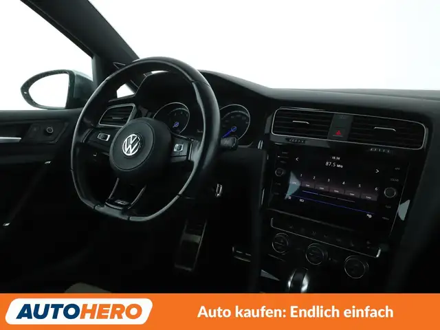 Volkswagen Golf view 13