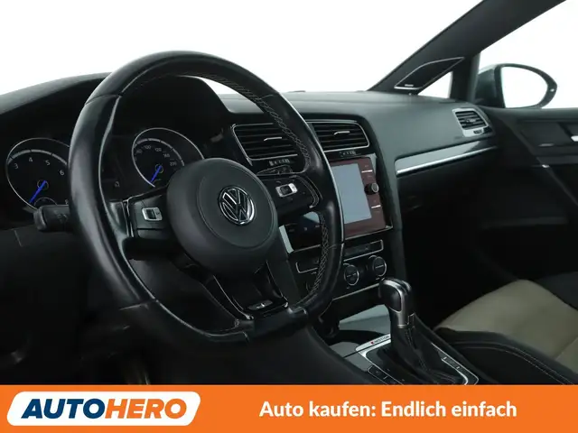 Volkswagen Golf view 11