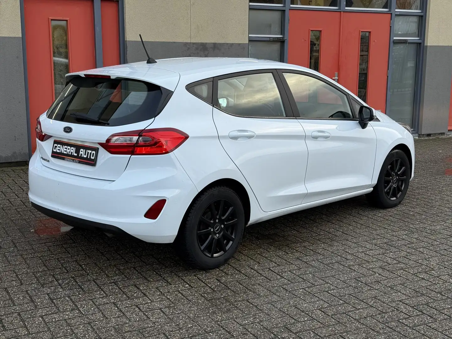 Ford Fiesta 1.1 Style, Stoelverwarming, Nieuwe Distributieriem - 2