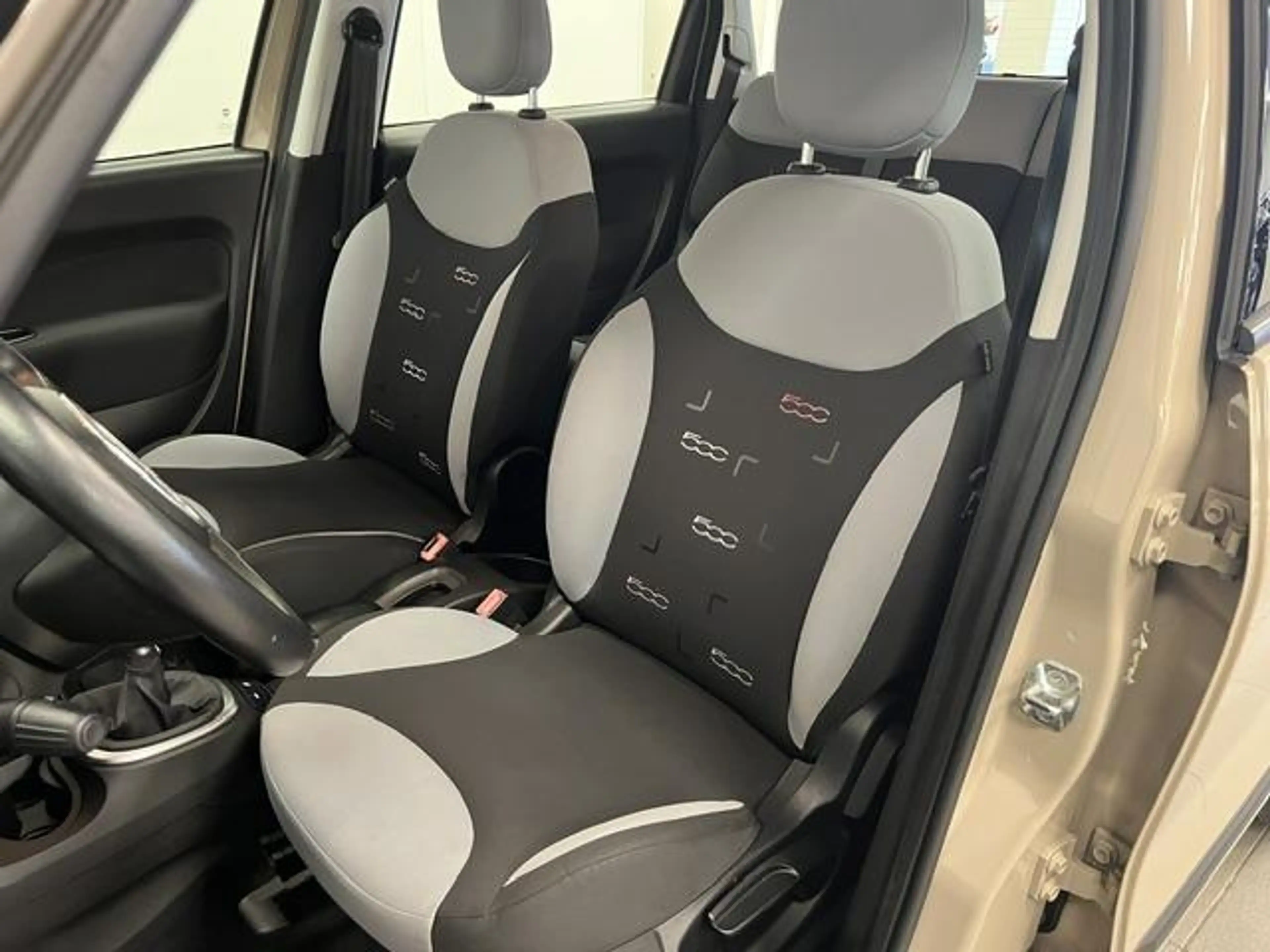 Fiat 500L 0.9 TwinAir Easy Eco Airco / Navigatie / hoge inst — photo 7