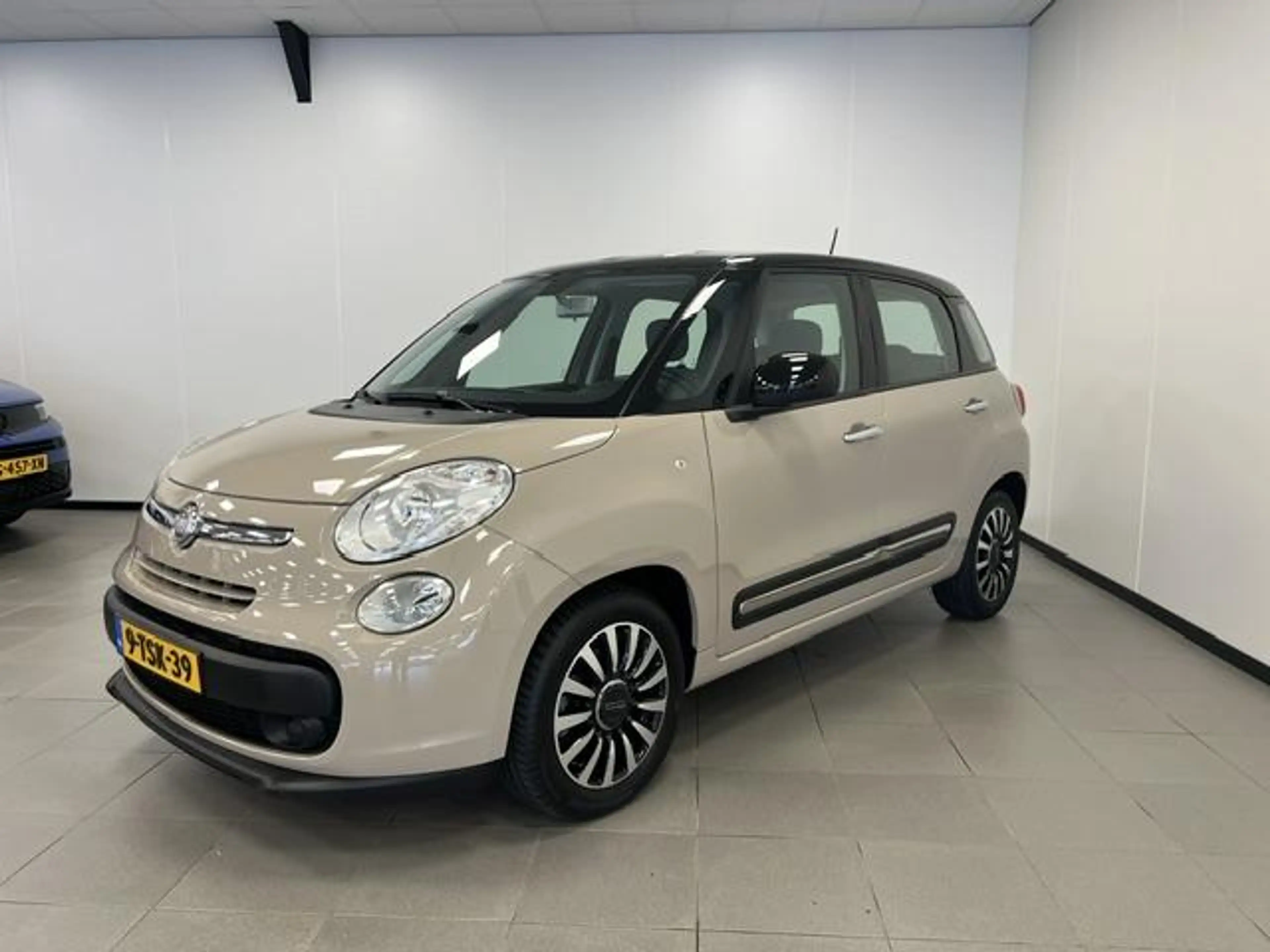Fiat 500L 0.9 TwinAir Easy Eco Airco / Navigatie / hoge inst — photo 4