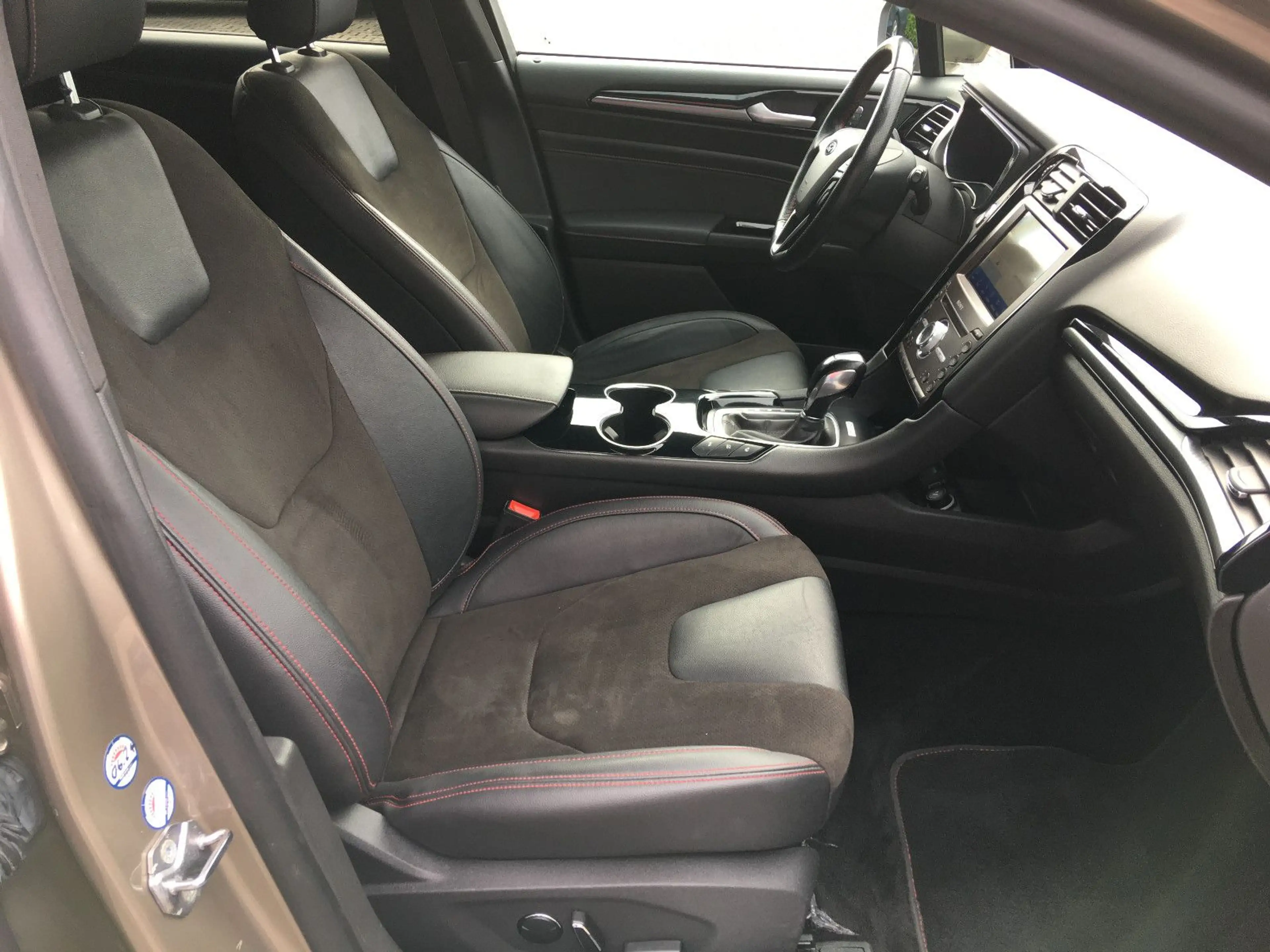 Ford Mondeo Hybrid ST-Line/LED/ACC/Kamera/Totwinkel — photo 9