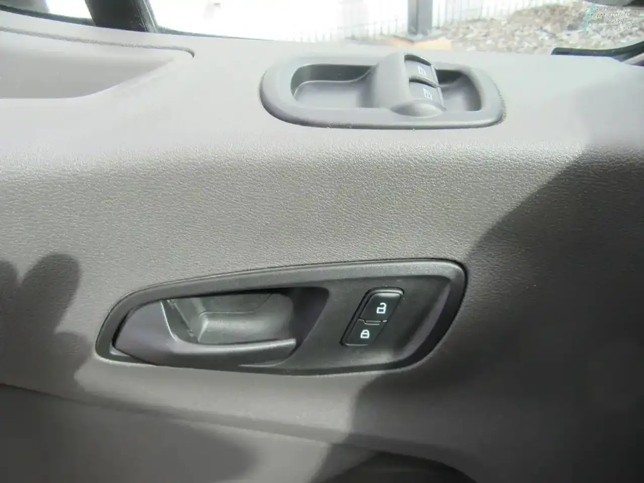 Ford Transit photo Ford Transit