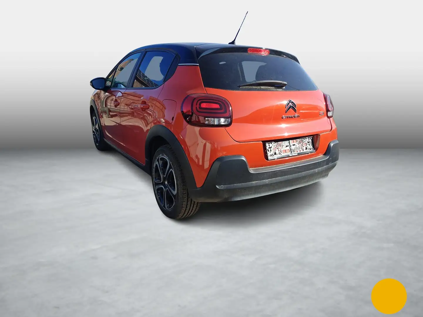 Citroen C3 1.2 PureTech 82 S&S MAN Highlight Orange - 2