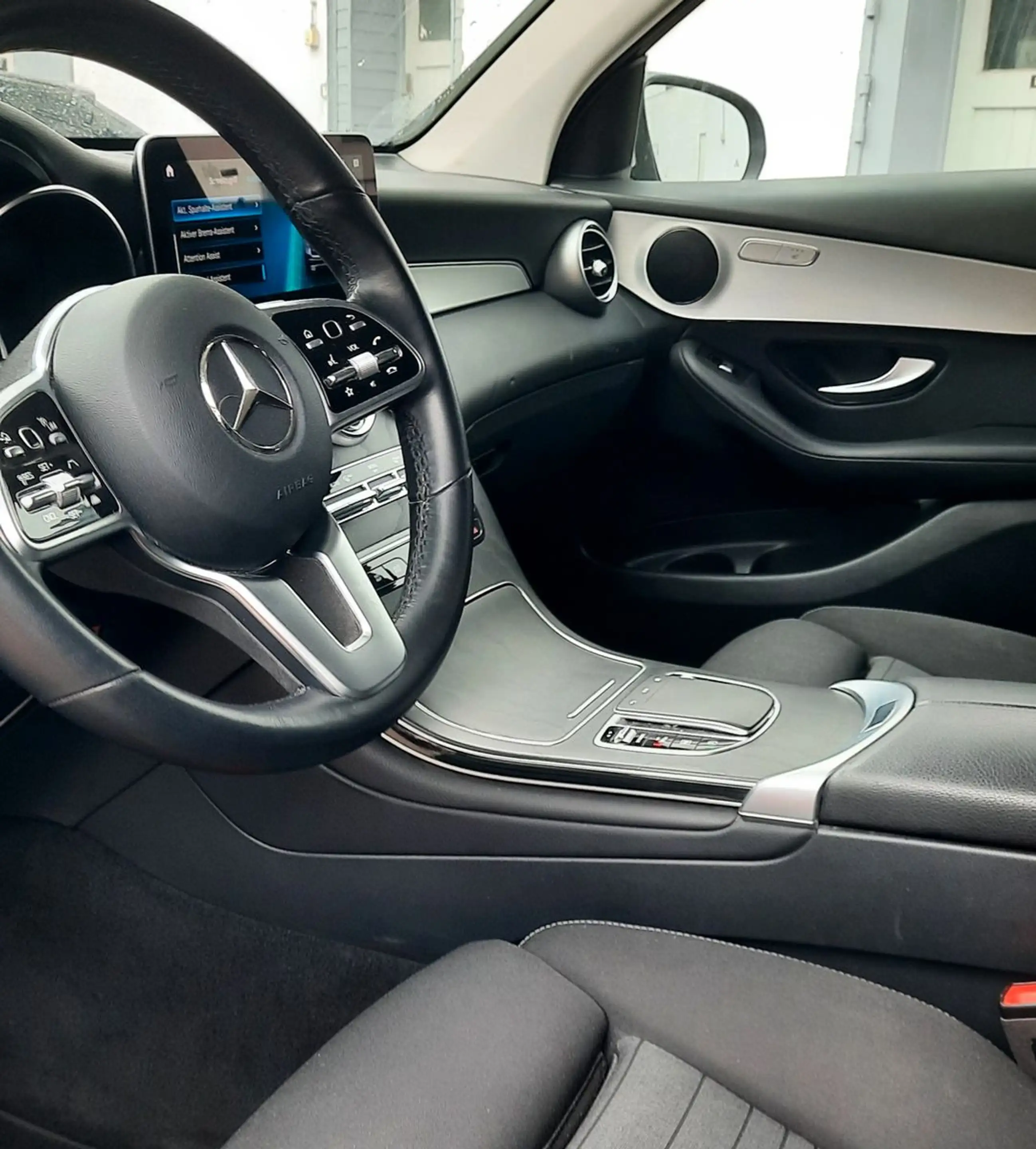 Mercedes-Benz GLC 220 d 4Matic/ Distronic/Spur/Kamera/1Hand — photo 15