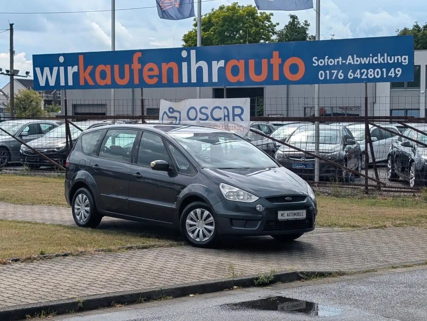 Ford S-Max S-MAX Trend*1-HAND*KLIMA*PDC V-H !! Grau - 1