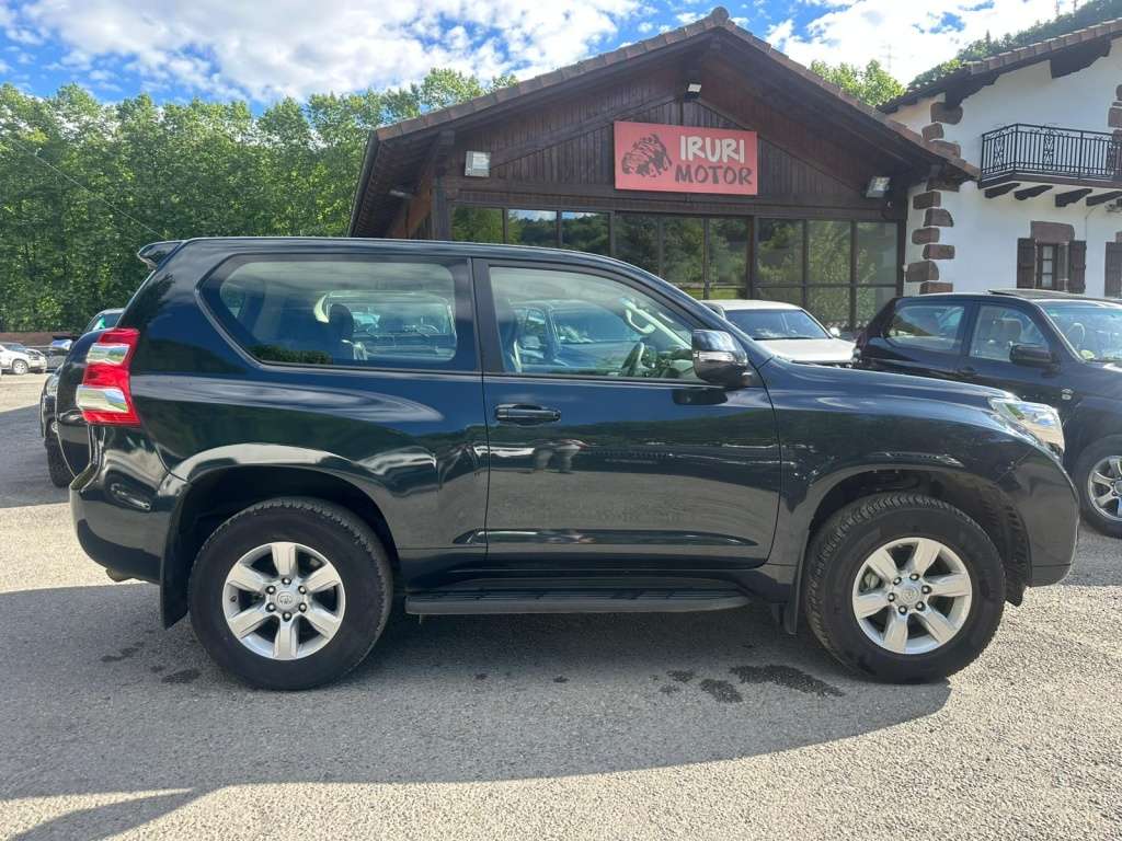 Toyota Land Cruiser D-4D VX - foto 1