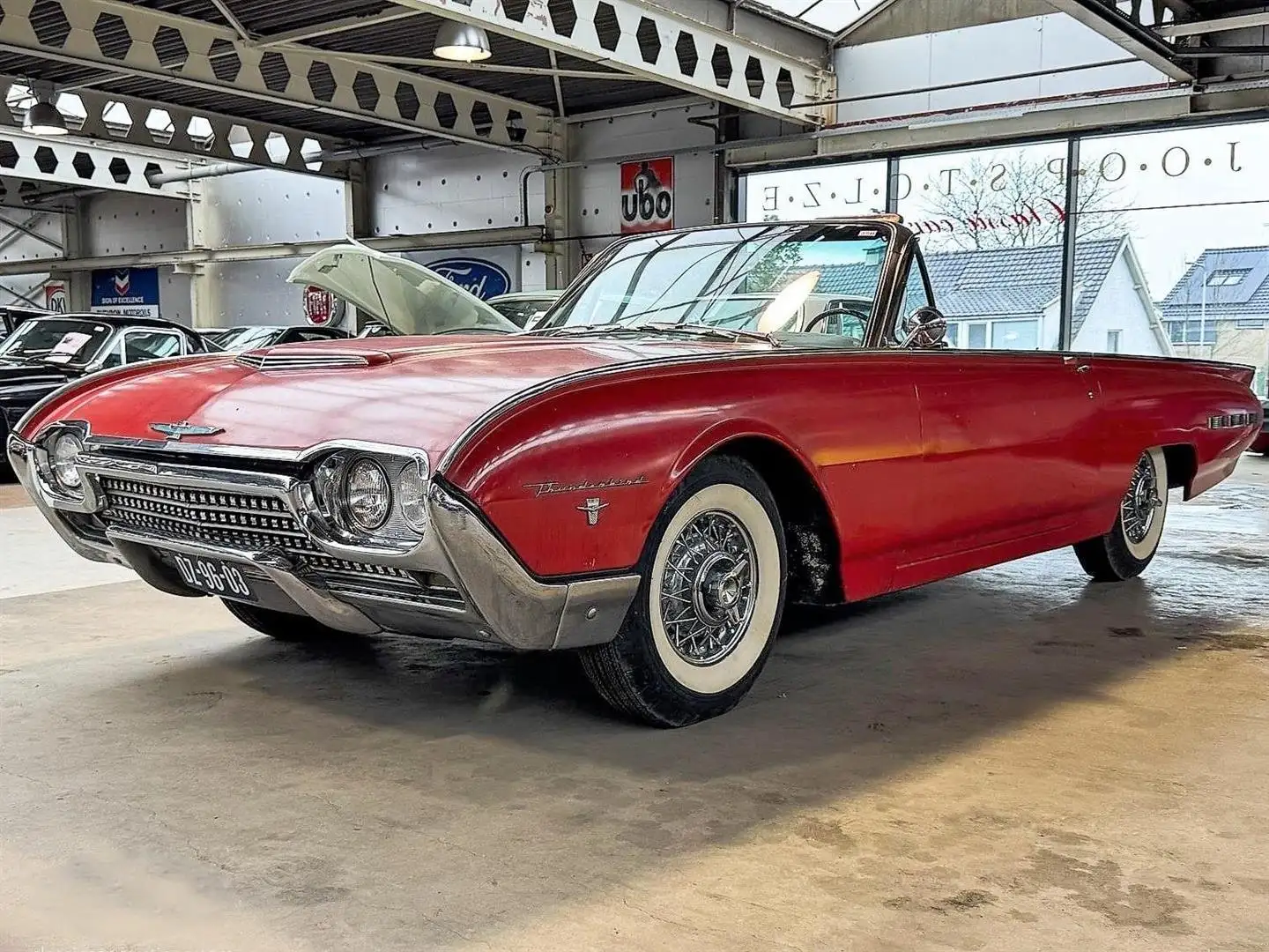 Ford Thunderbird Roadster Rouge - 1
