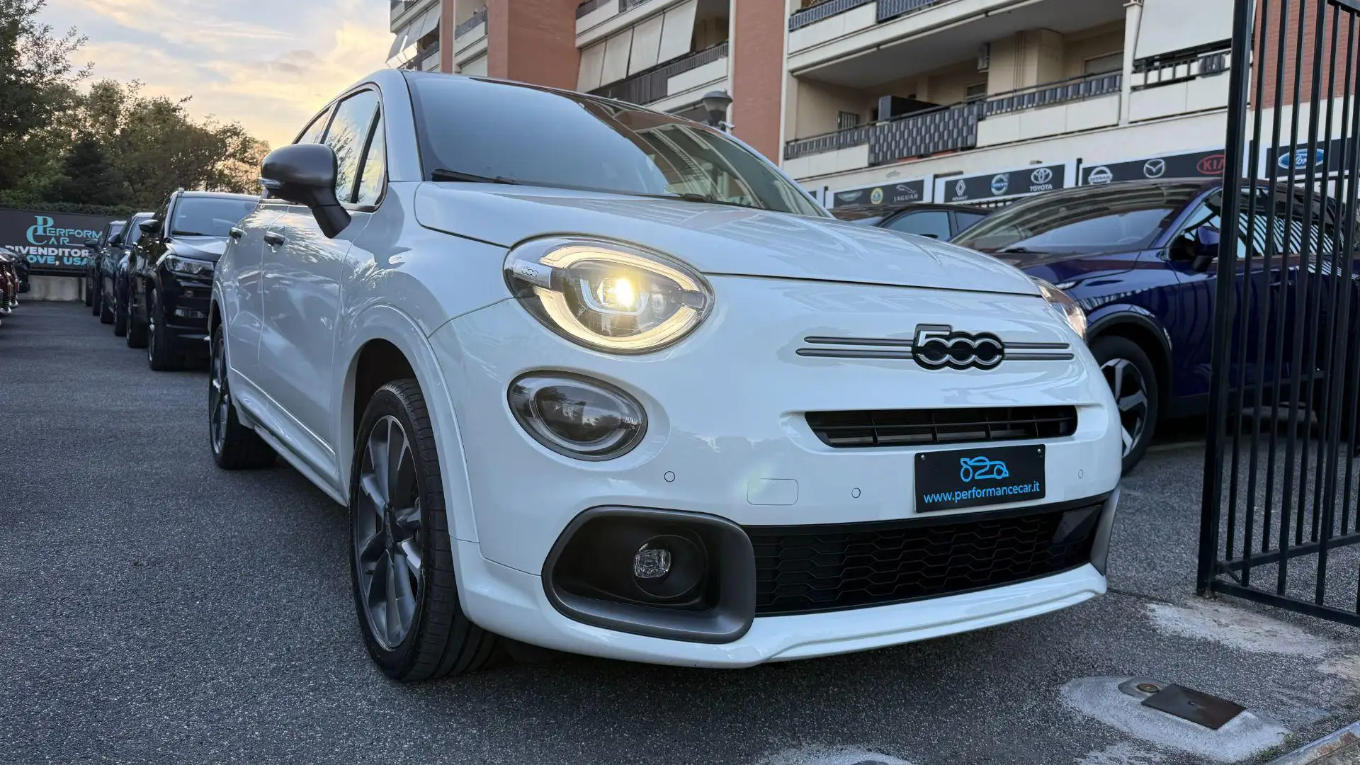 Fiat 500X 1.5T4 HYBRID 130CV DCT SPORT*C.L.18*R.CAM*FULL LED Blanco - 2
