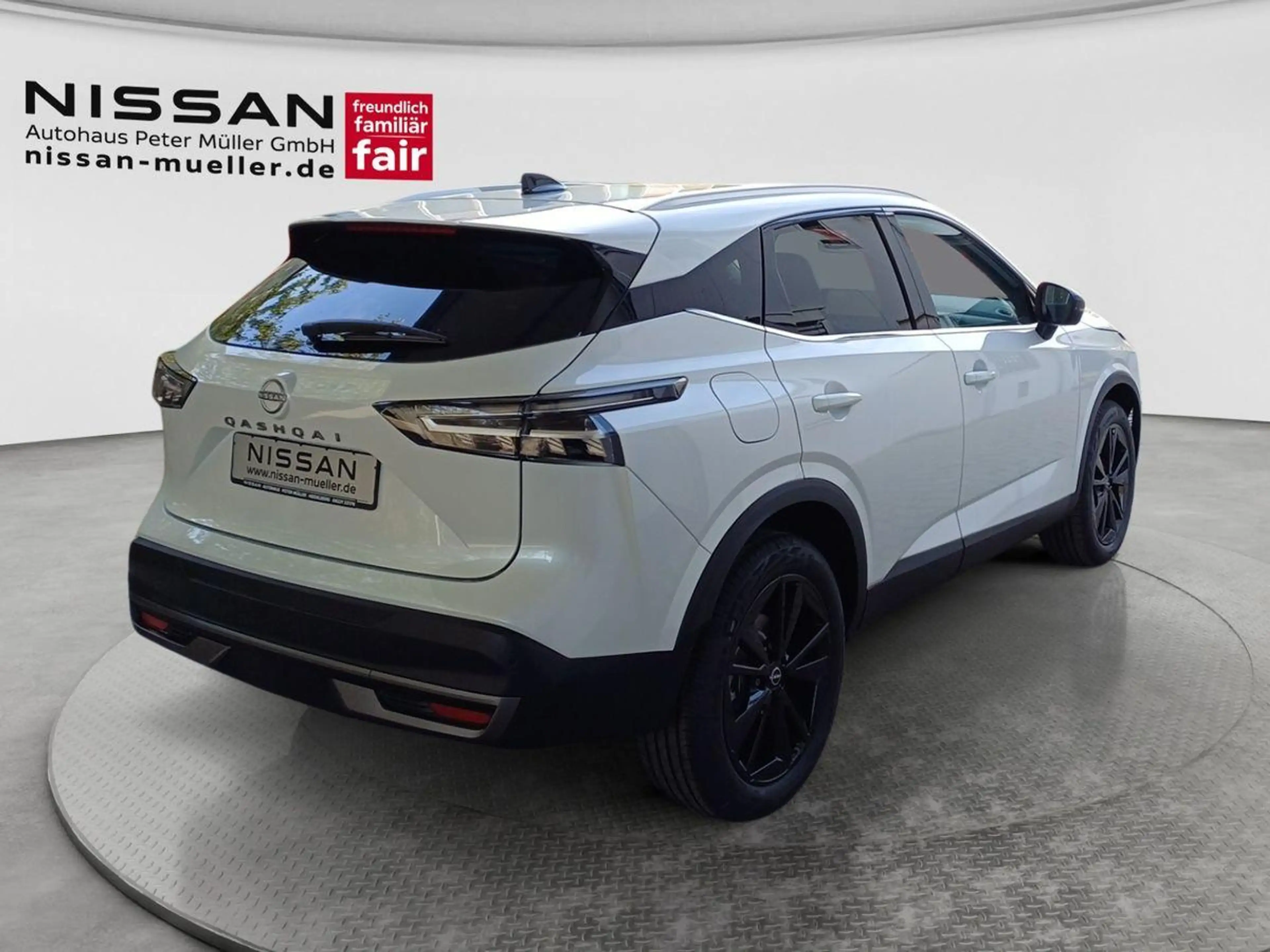 Nissan Qashqai 1.3 DIG-T MHEV 158 PS Xtronic 4x2 Tekna PGD HUD — photo 5
