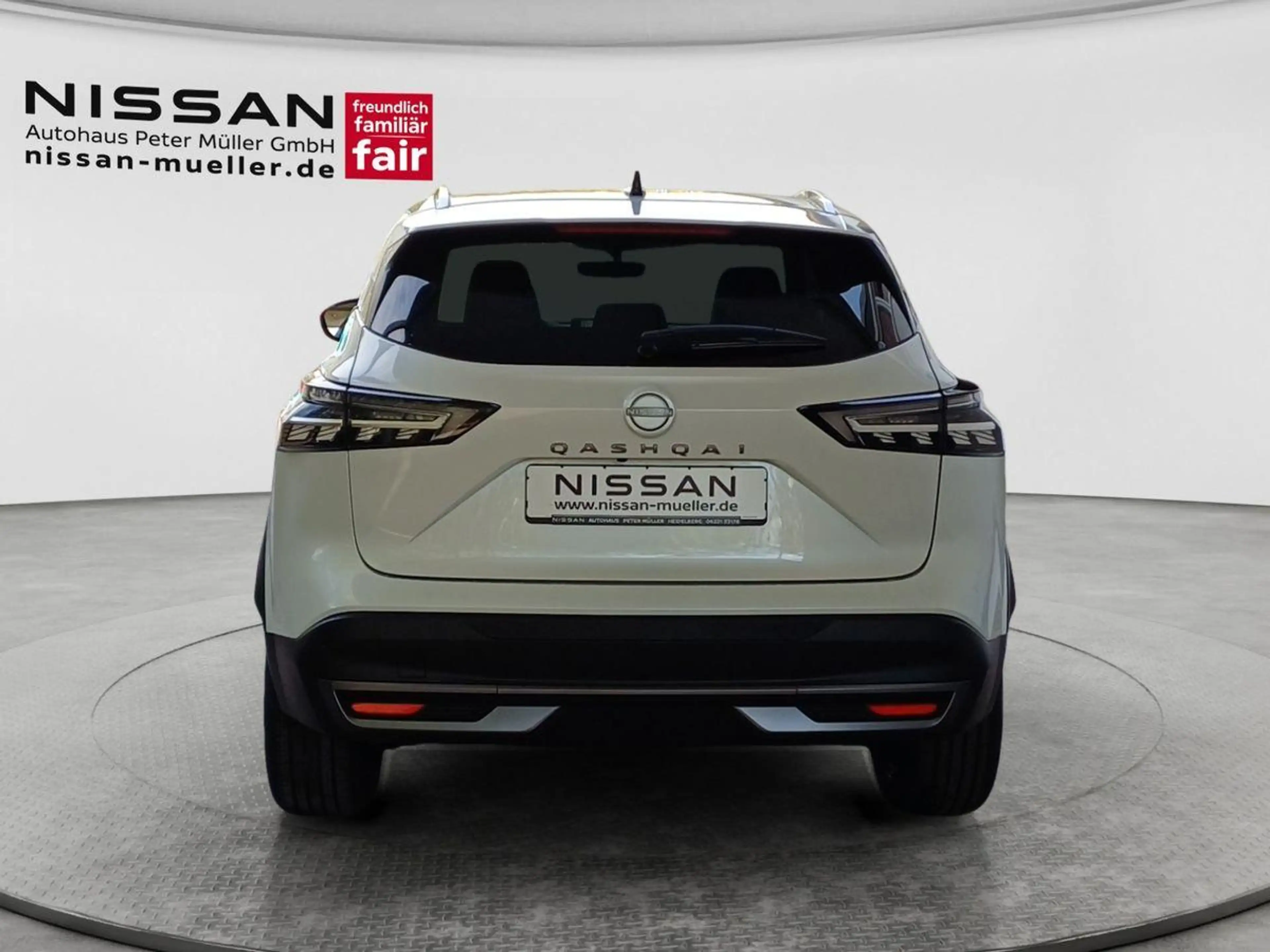 Nissan Qashqai 1.3 DIG-T MHEV 158 PS Xtronic 4x2 Tekna PGD HUD — photo 4