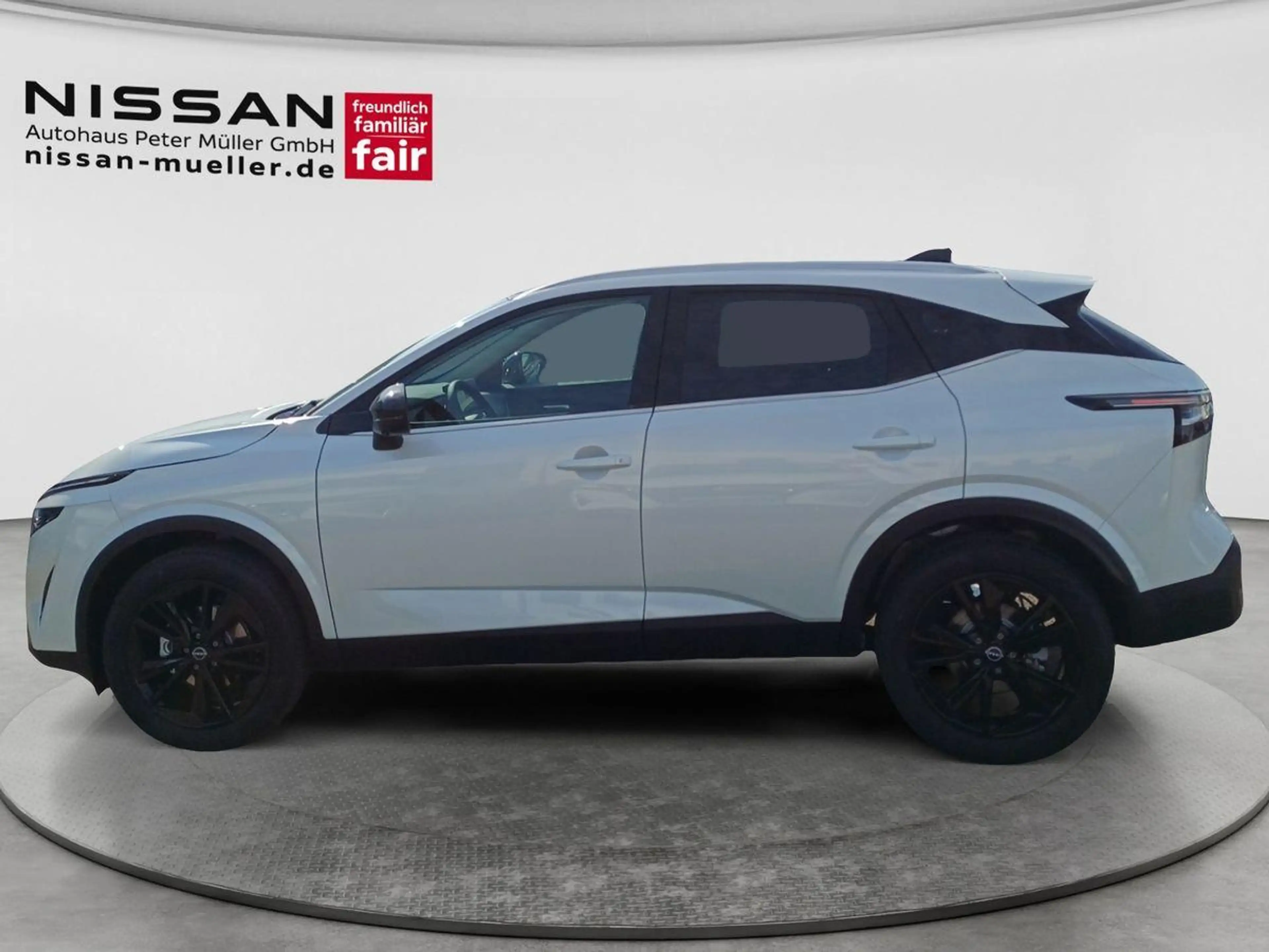 Nissan Qashqai 1.3 DIG-T MHEV 158 PS Xtronic 4x2 Tekna PGD HUD — photo 2
