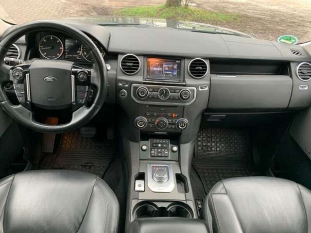 Land Rover Discovery SD V6 HSE Luxury Edition
