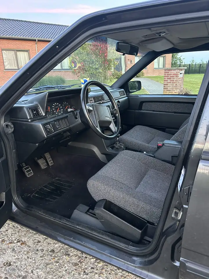 Volvo 740 GL, foto 6