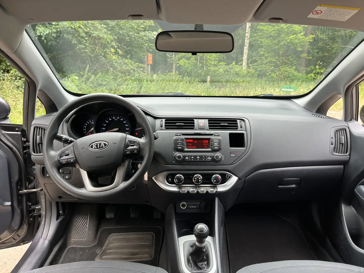 Kia Rio 1.2 CVVT comfort pack Grijs - 2