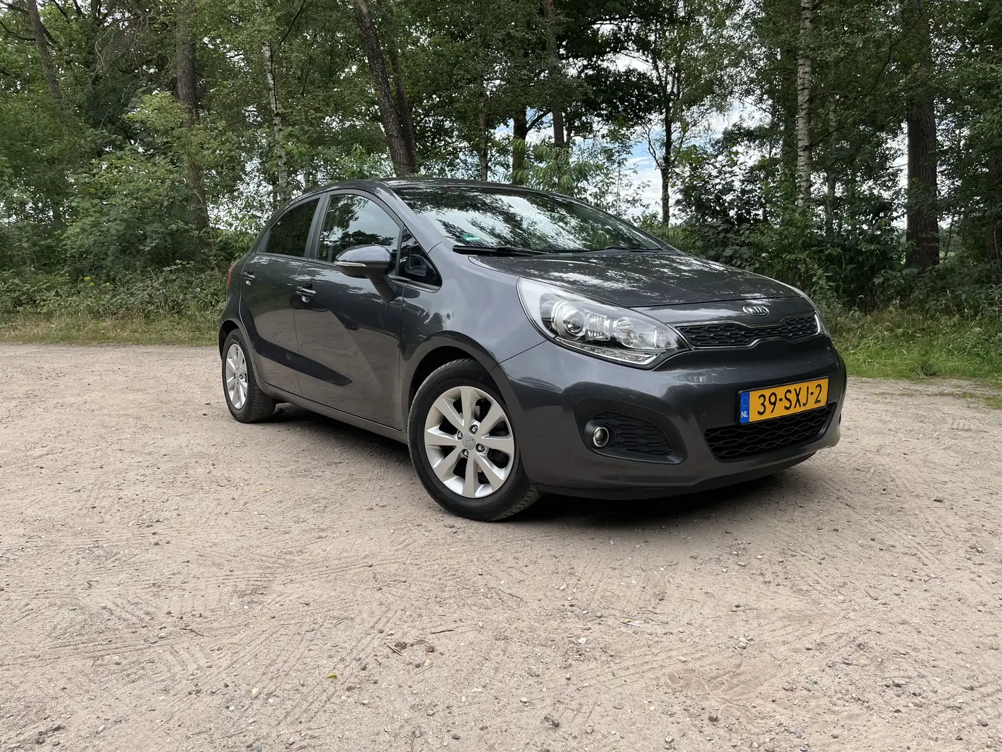 Kia Rio 1.2 CVVT comfort pack Grijs - 1