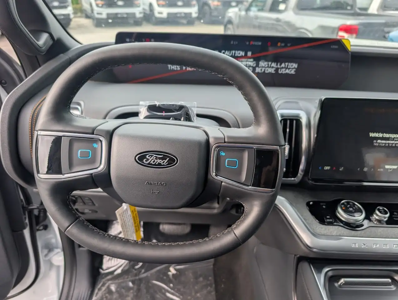Ford Expedition снимка Ford Expedition