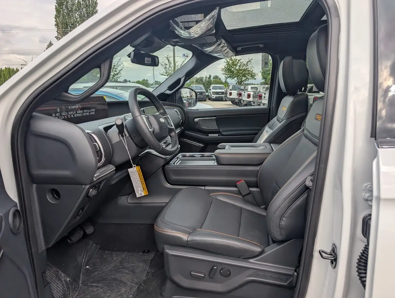 Ford Expedition снимка Ford Expedition