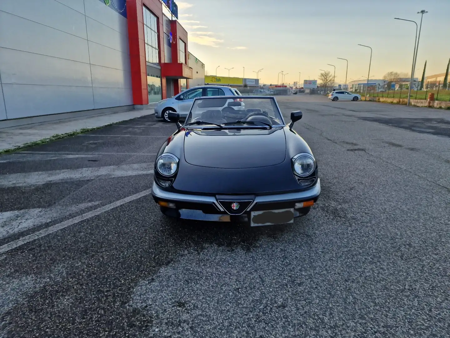 Alfa Romeo Spider 2.0 Quadrifoglio Verde crna - 1