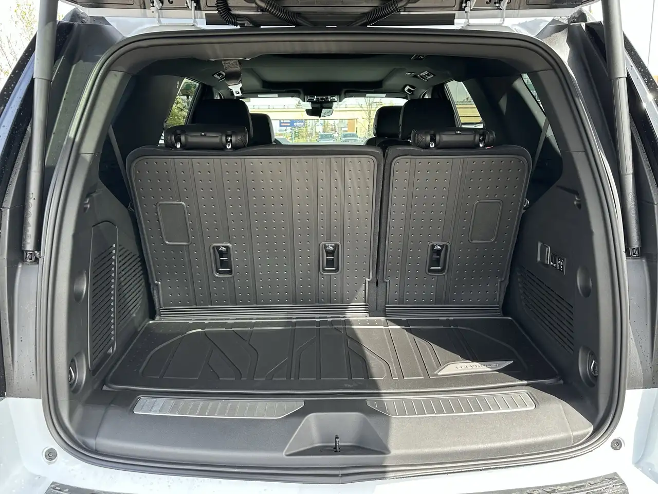 Chevrolet Tahoe снимка Chevrolet Tahoe