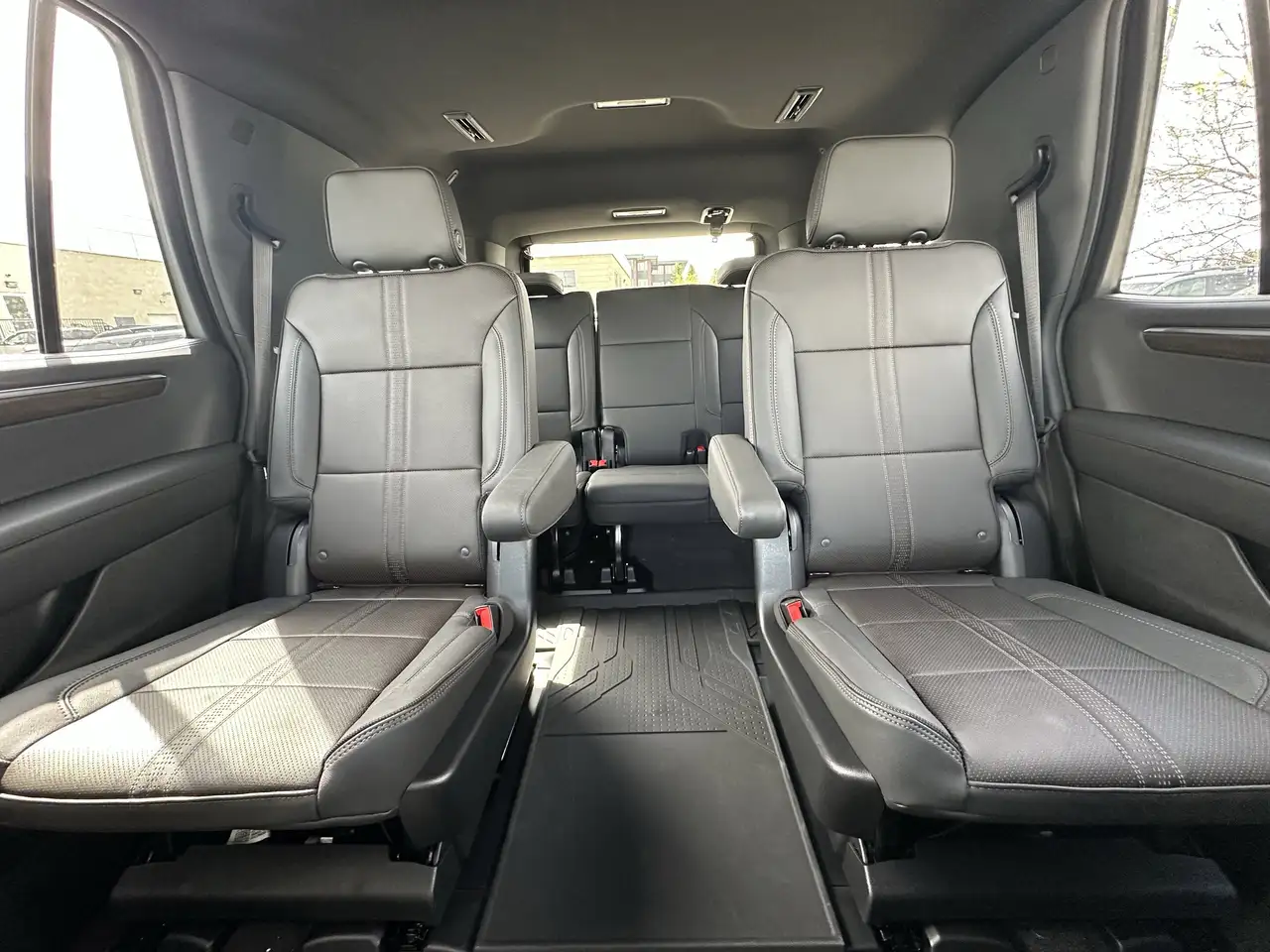 Chevrolet Tahoe снимка Chevrolet Tahoe