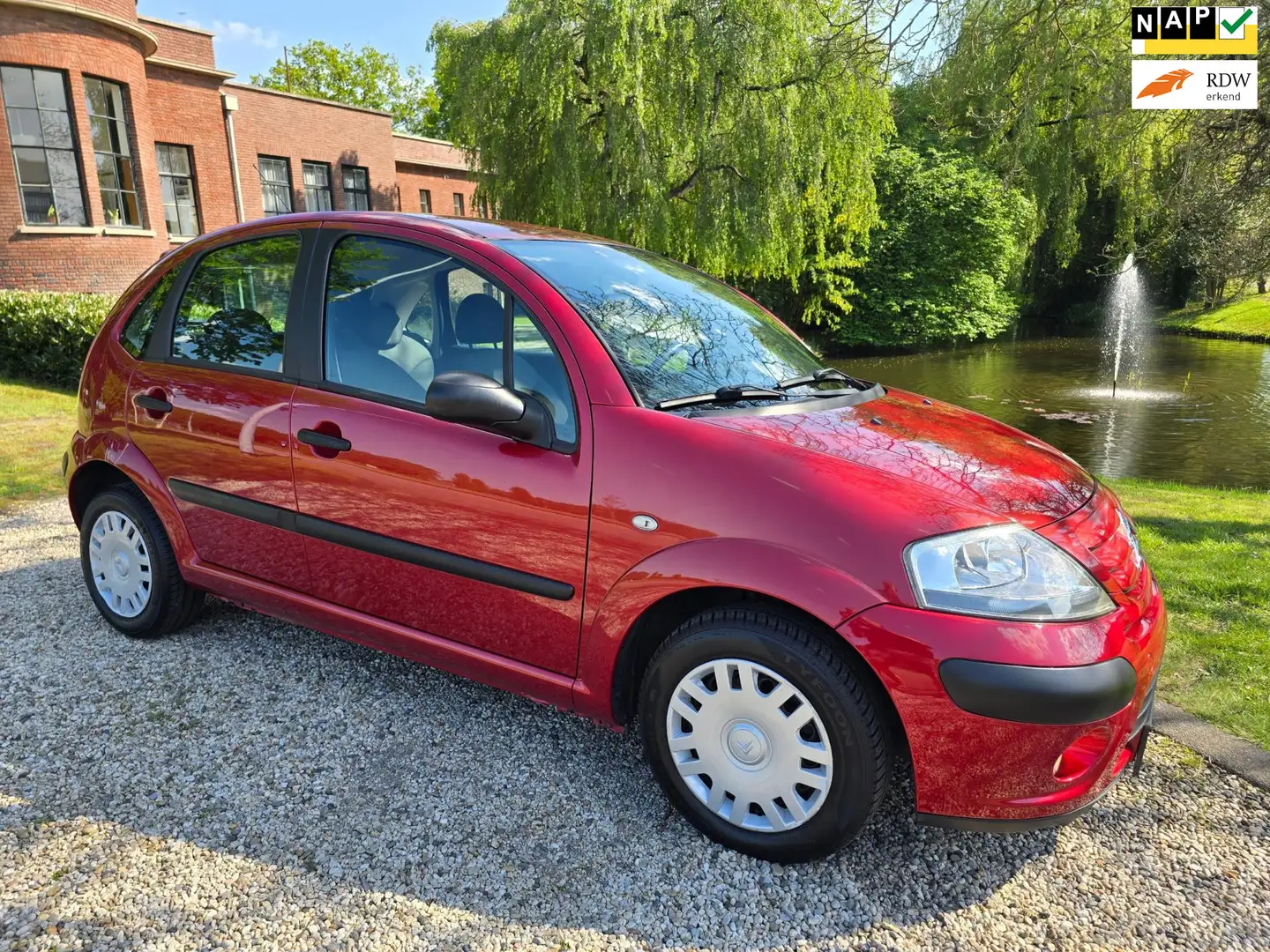 Citroen C3 1.1i Image 5-deurs *apk:04-2026* Rood - 1