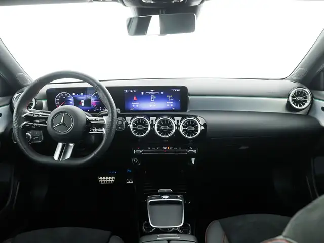 Mercedes-Benz A-Class view 9